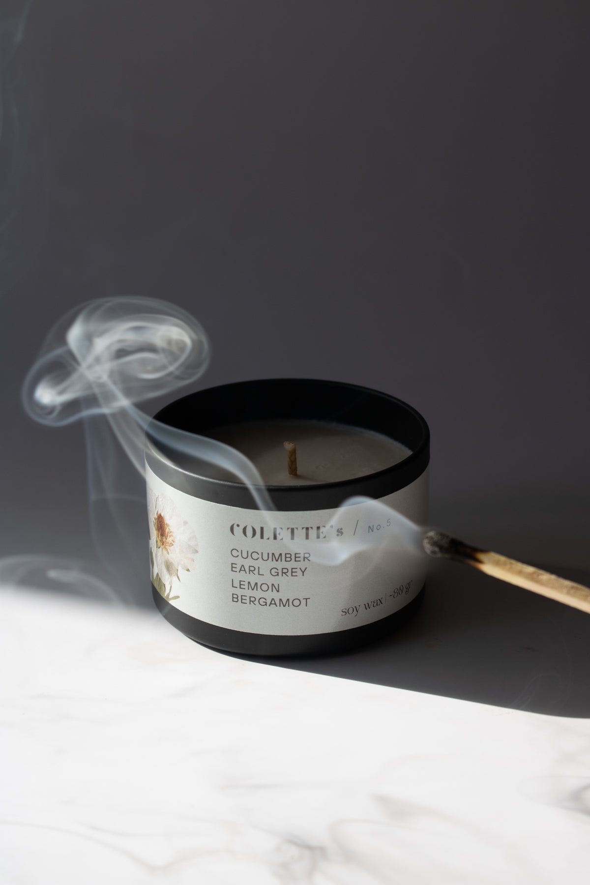 sojawachs kerze earl grey gurke 80 gr 25h brenndauer mit Baumwolldocht in wiederverwendbarer schwarzer Aluminiumdose 